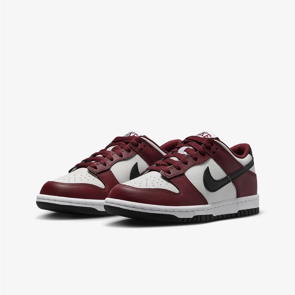 Nike dunks low